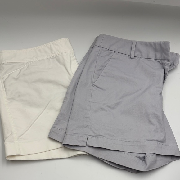 Ann Taylor Pants - Ann Taylor Cream and Gray Women's Skorts